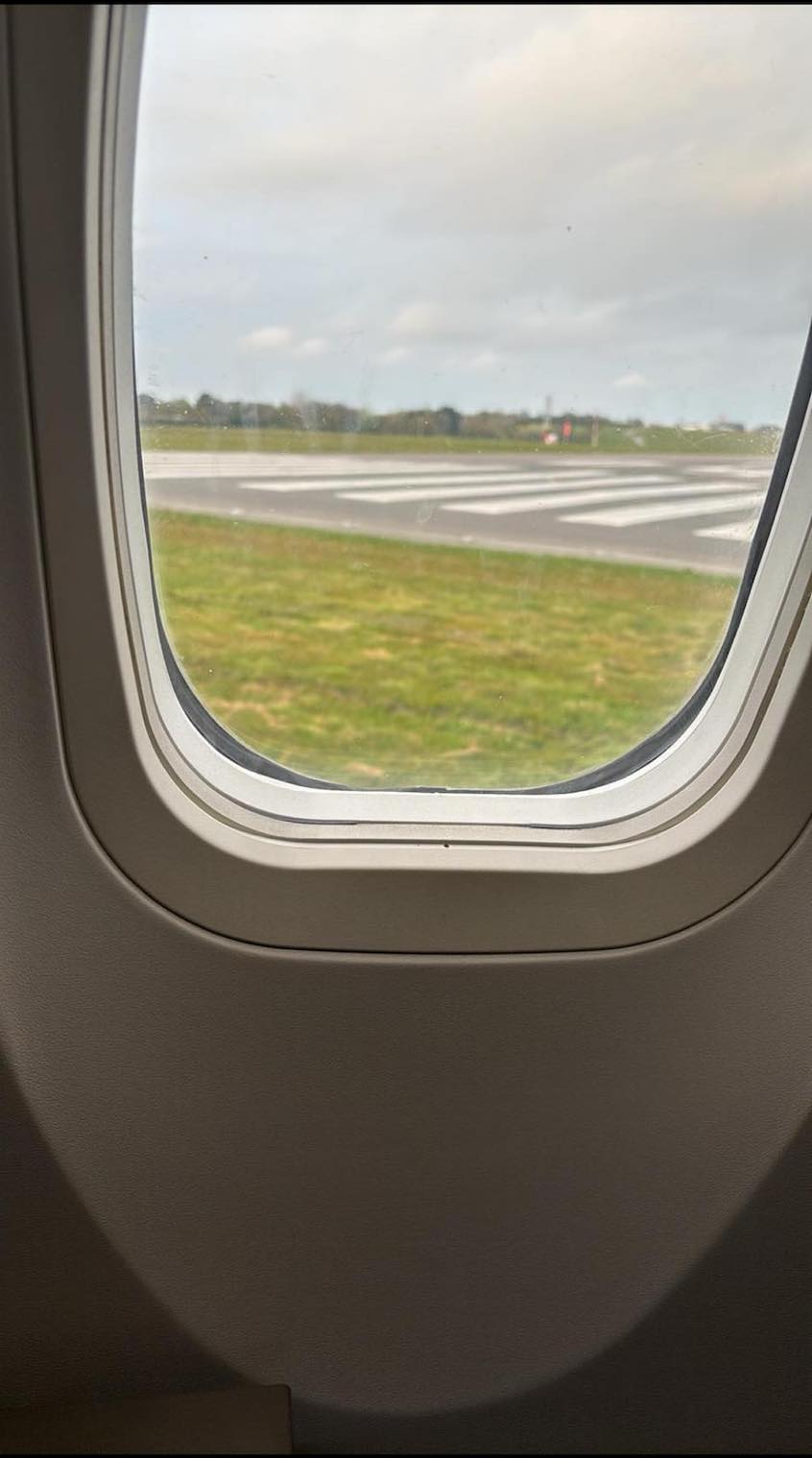view_from_the_window_Dash_8_Luxwing_overshot_runway_leased_by_Aurigny__.jpg