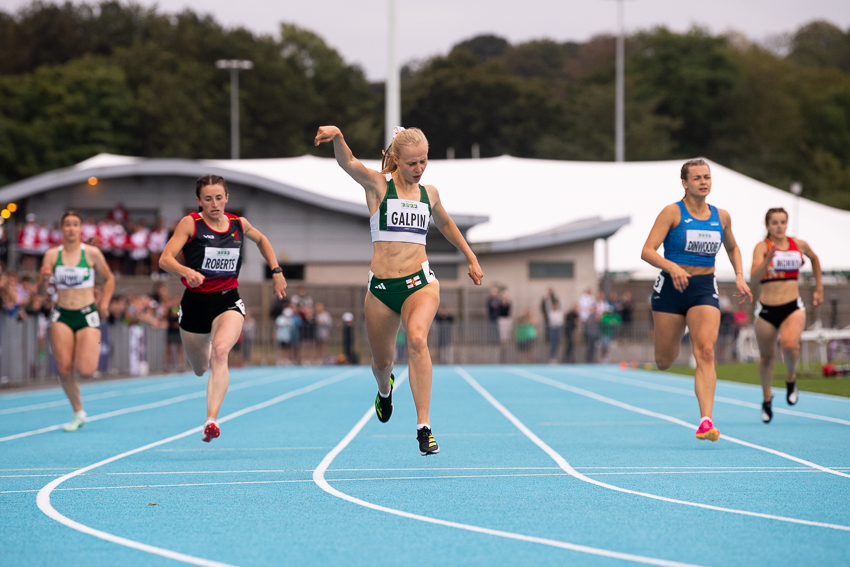 WATCH: Galpin breaks indoor record at UK champs | Bailiwick Express