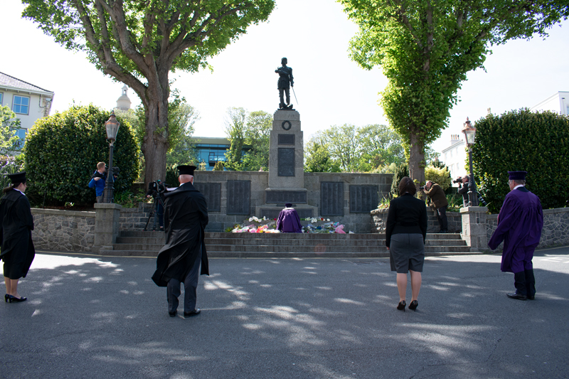 Richard McMahon Judges Jurats Wreath Laying War Memorial