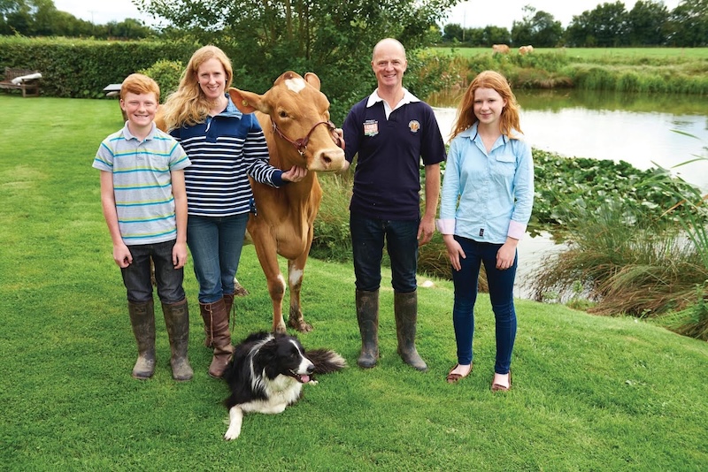 salisbury_sark_dairy_family_photo.jpg