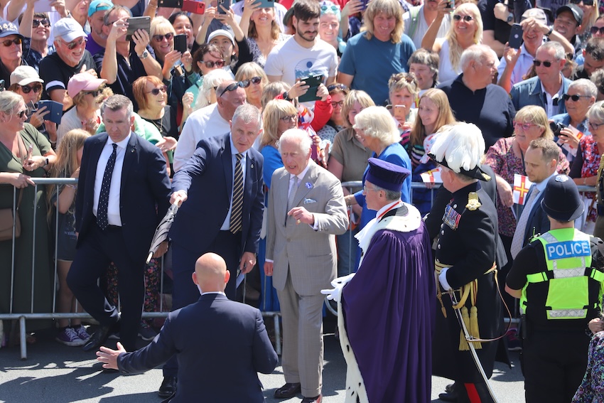 Royal_Visit_2024_King_Charles_bailiff_crowd.JPG