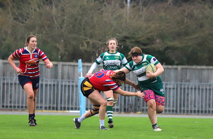 Guernsey_Raiders_Ladies_v_Tonbridge_run.JPG