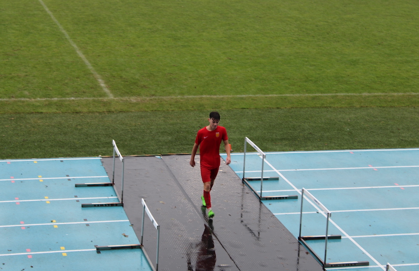 Guernsey_v_Jersey_U21_Muratti_Barry_Beatson_walks_down_the_tunnel_after_being_sent_off_for_second_bookable_offence.JPG