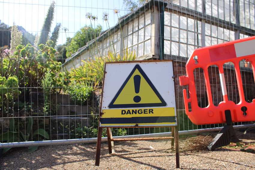 Candie_Gardens_lower_greenhouse_danger_sign_barriers.JPG