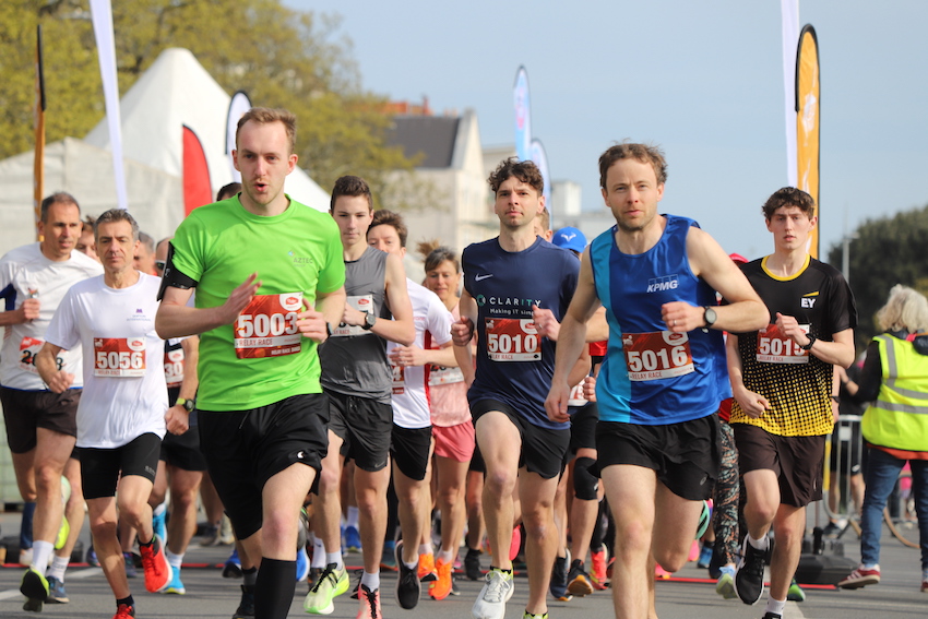 Guernsey_Marathon_2024_relay_start.JPG