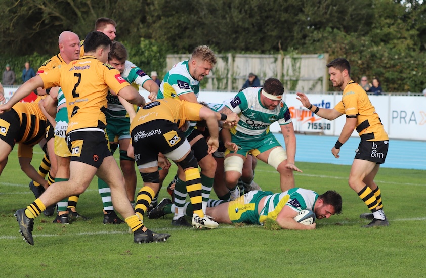 Guernsey_Raiders_v_Canterbury_Liam_Welch_scores.JPG