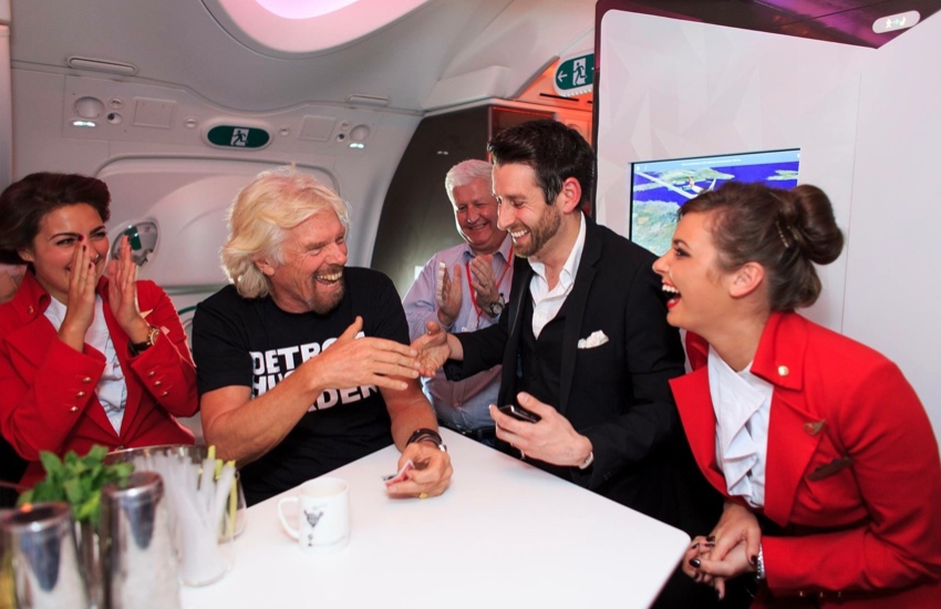 Jamie_Raven_Richard_Branson.jpg