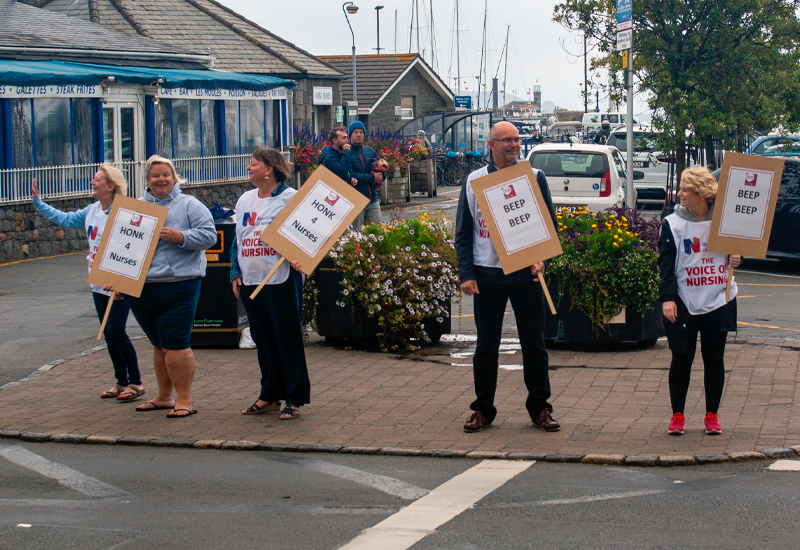 nurses crown pier nurse protest 