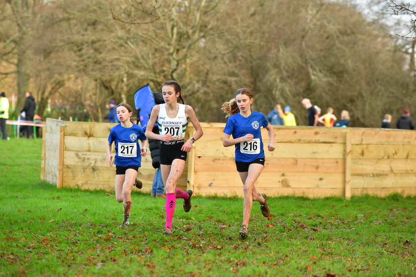 Grace_King_Hampshire_Cross_Country_pic_by_Paul_Hammond.jpg