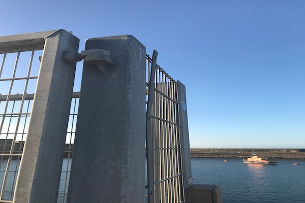 harbour fence post stolen