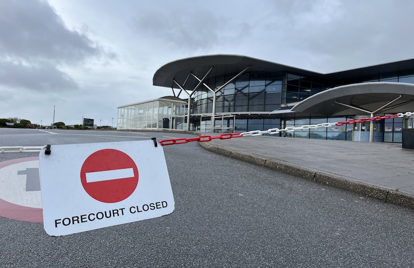 Storm_Ciaran_Airport_Terminal_closed.jpeg