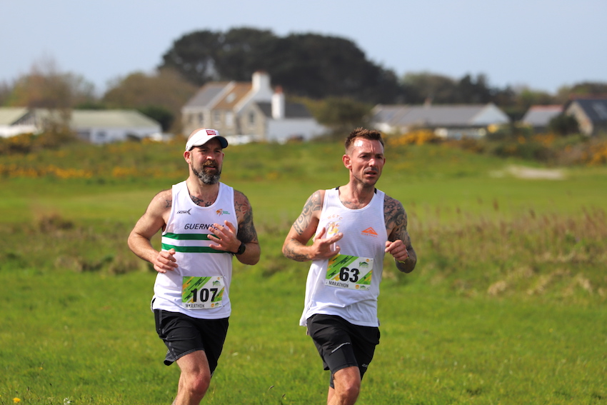 Guernsey_Marathon_2024_107_Daniel_Legg_and_Adam_Grogan_63.JPG