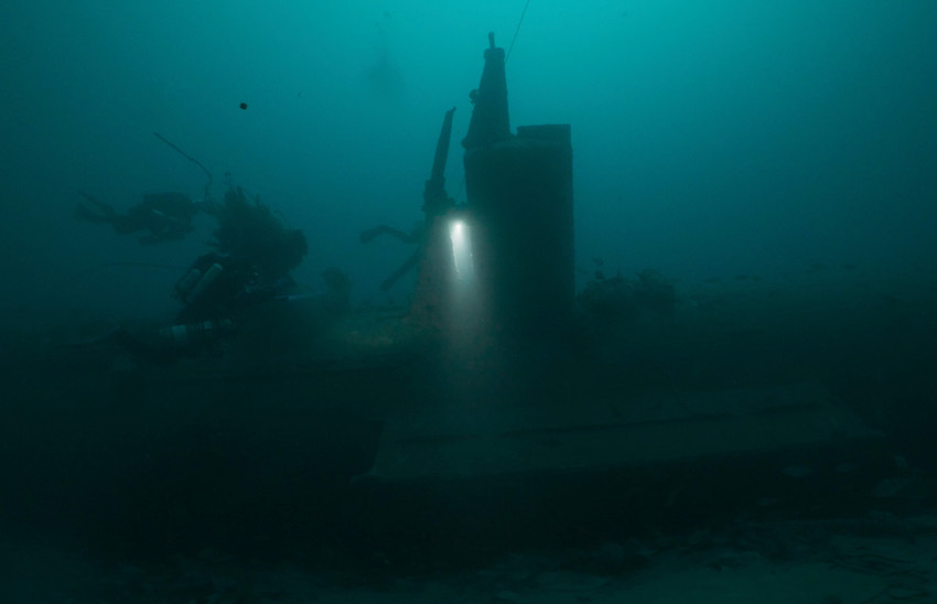 UC18_submarine_remains_of_conning_tower.jpg