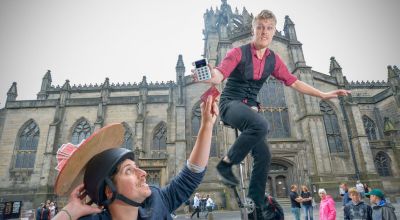 Edinburgh Fringe to have contactless technology to tip street performers