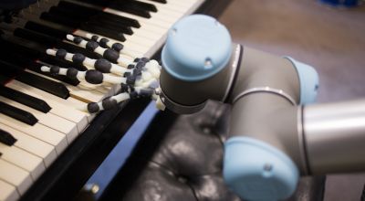 Scientists create 3D-printed hand that can play Jingle Bells