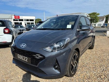 Hyundai i10 5Dr HAT 1.0 MPi 63ps Premium NAV AU 