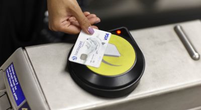 Conservatives plan extension of contactless train ticketing