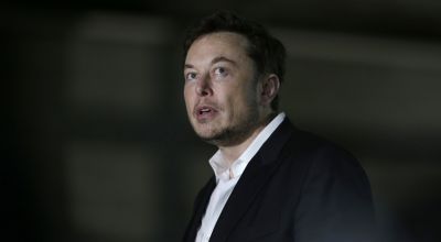 Elon Musk in talks with Saudi fund to take Tesla private