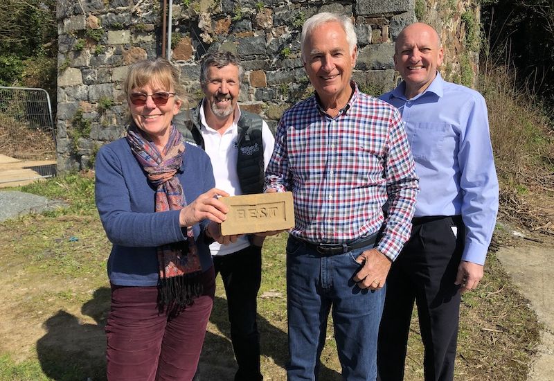 'Best brick' campaign raises £700 for local charities