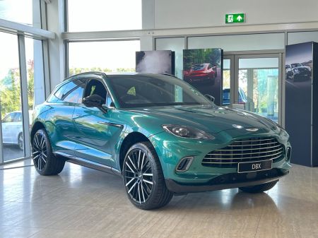 Aston Martin DBX 