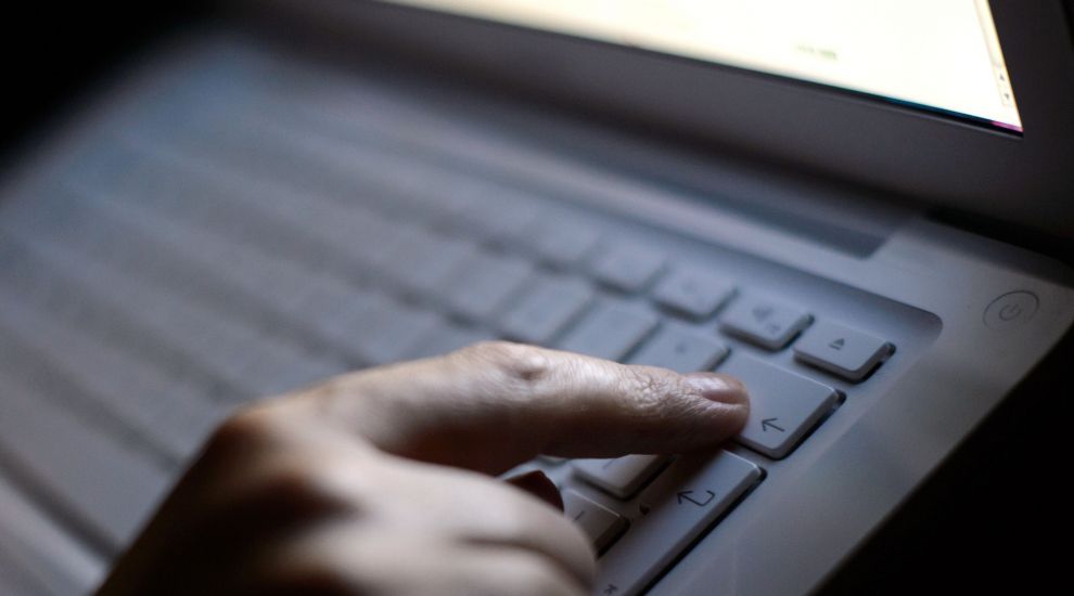 Adults rely on teenagers for online security advice, survey suggests