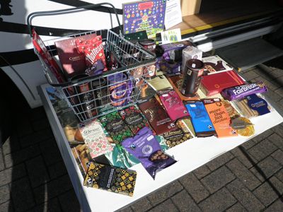 Chocolate bus arrives in St Peter Port to hand out Fairtrade chocolate for free