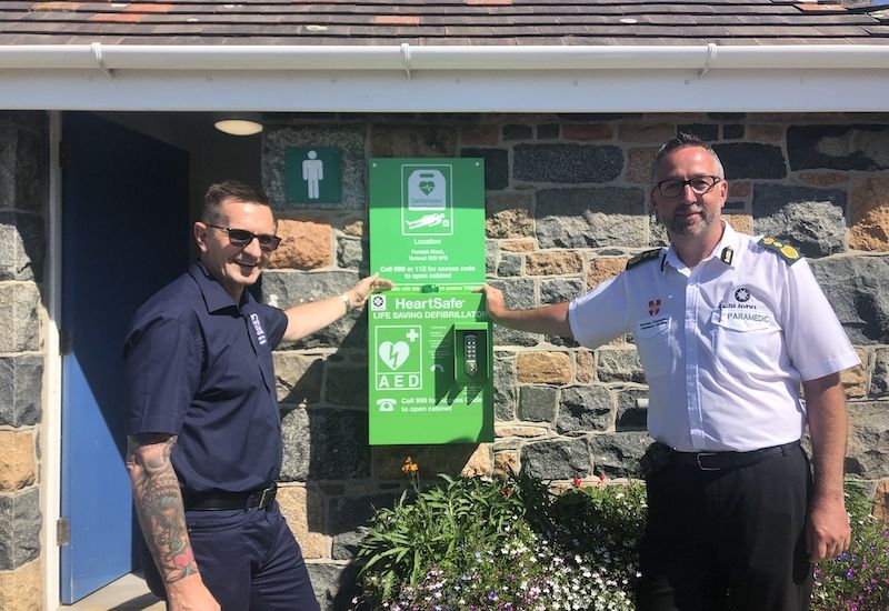 Damaged Portelet defibrillator replaced