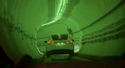 Elon Musk offers rides to VIPs as he unveils underground tunnels