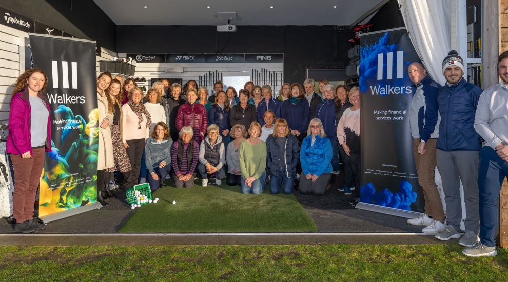 Walkers back women golfers