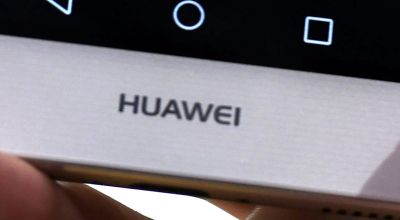 Huawei caught in image row over smartphone selfie in Egyptian advert