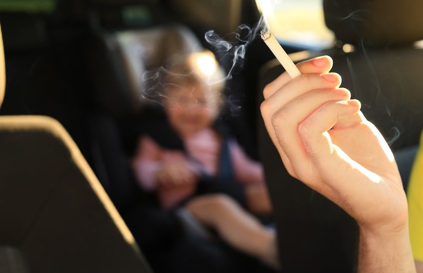 New law bans smoking in cars with children