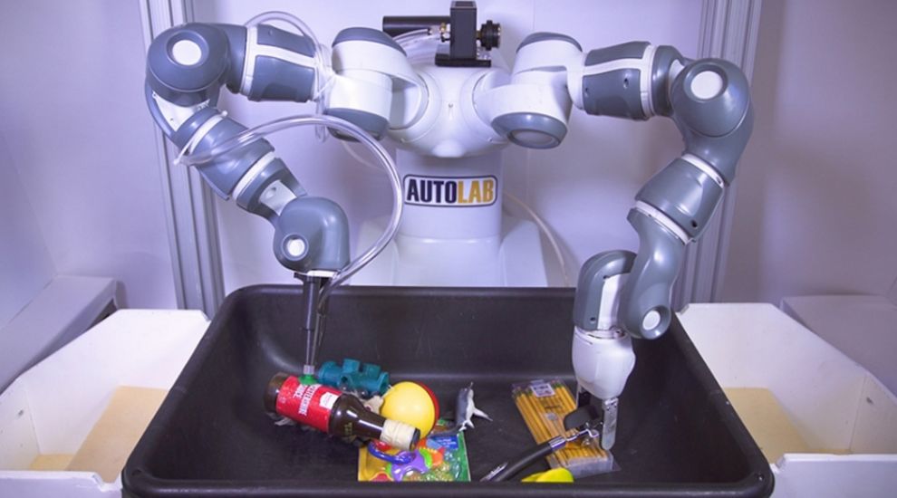 ‘Ambidextrous’ robot could speed up online order processing