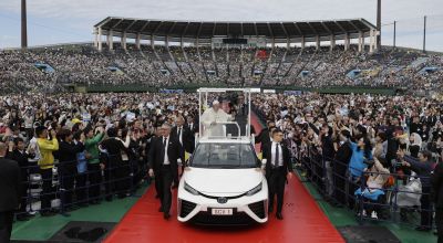 Pope Francis using carbon-neutral popemobile during Japan visit