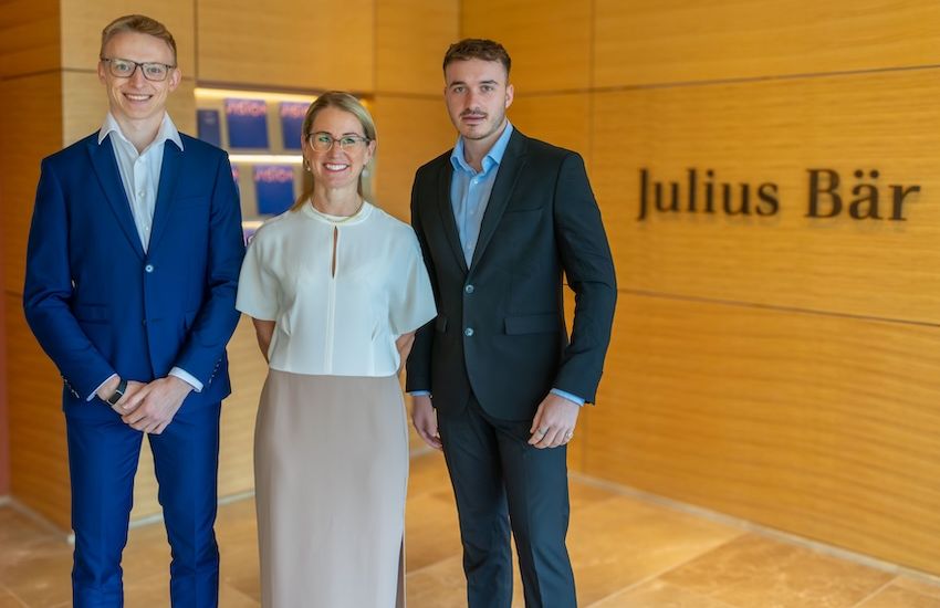 Two new trainees for Julius Baer