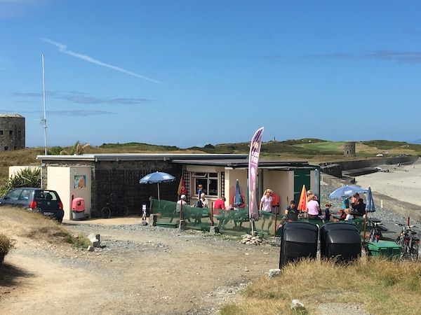 L'Ancresse East Kiosk gets another year