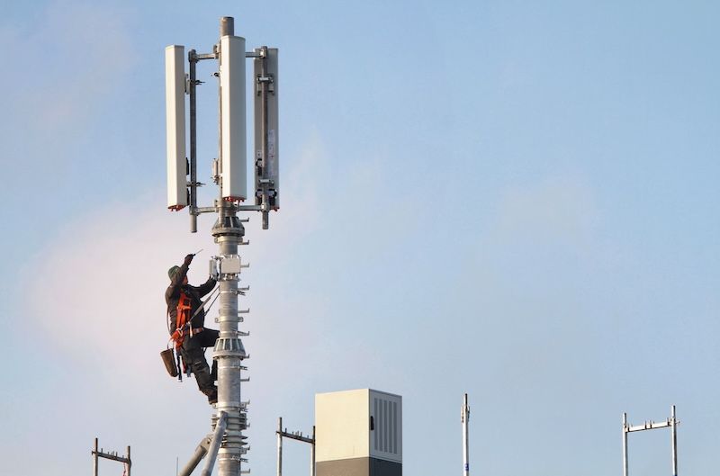 Guernsey’s mobile mast emissions within safe levels