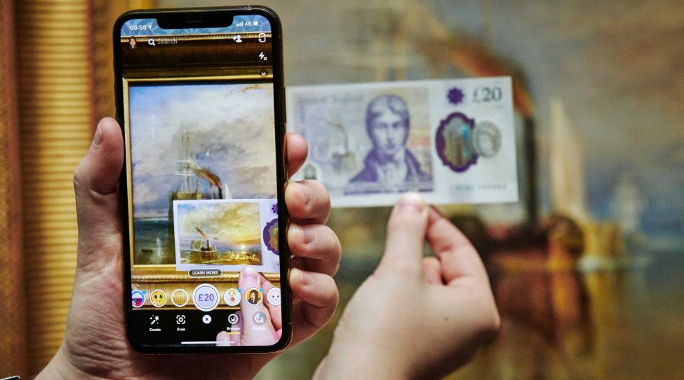 Snapchat releases interactive Lens to mark launch of new £20 note