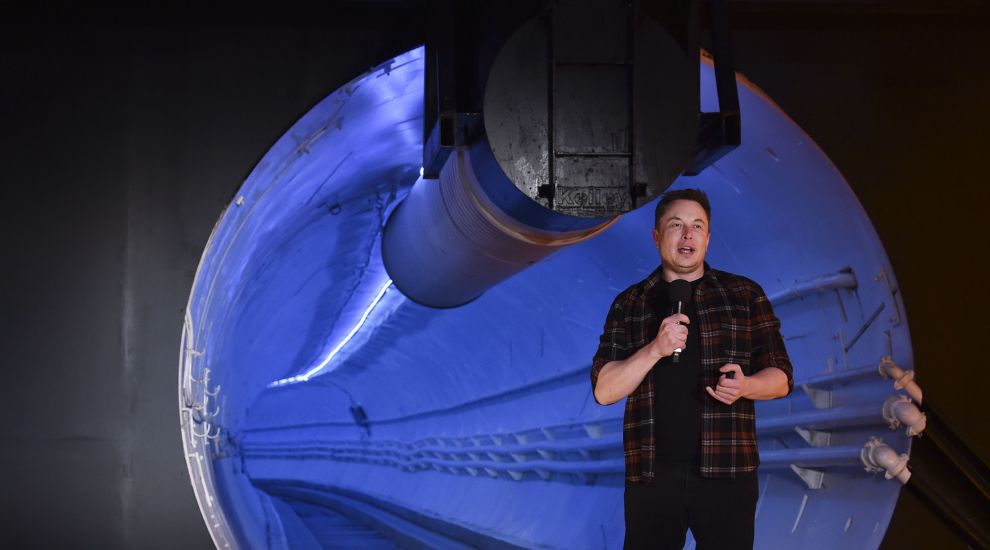 Elon Musk unveils traffic-busting underground tunnel