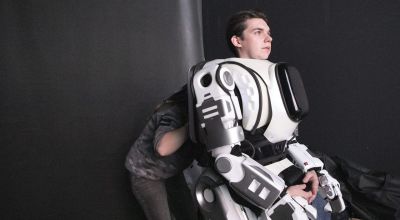 Hi-tech robot at Russian show turns out to be man in costume