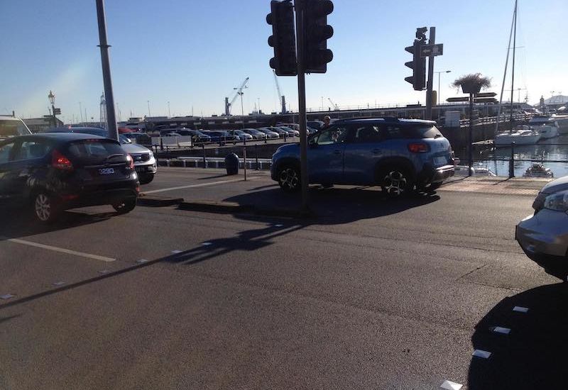 Motorist gets stuck on the wrong side of the road