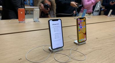 Fans queue for iPhone XR as new handset goes on sale