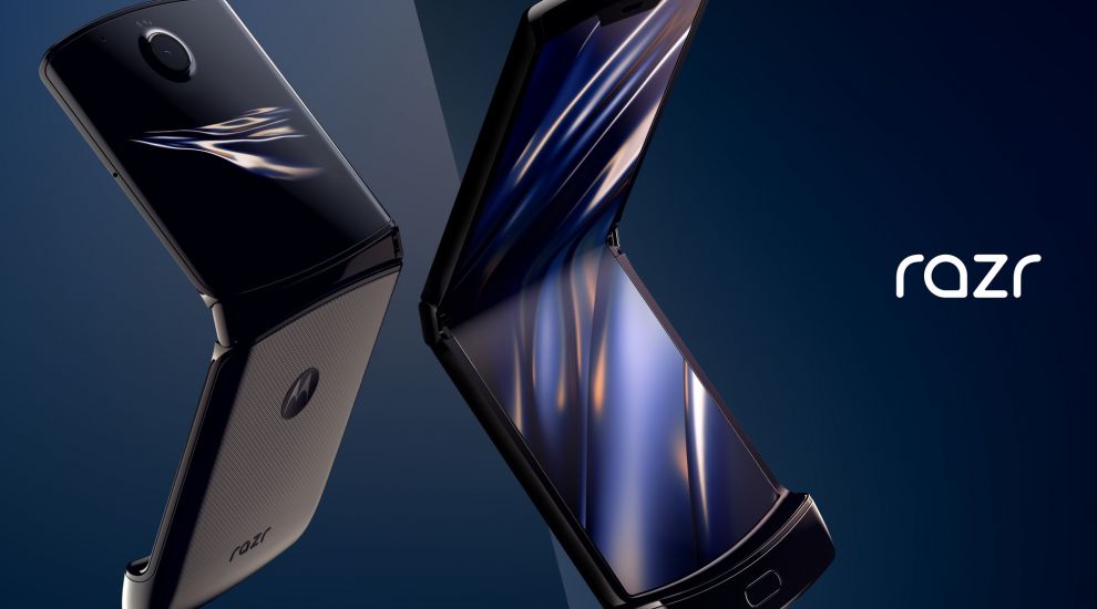 Motorola revives Razr flip phone with foldable screen