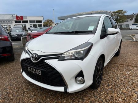 Toyota Yaris Design 5dr 1.33M 