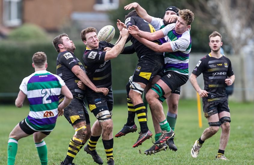 Rugby: Vikings remain stuck in relegation fight