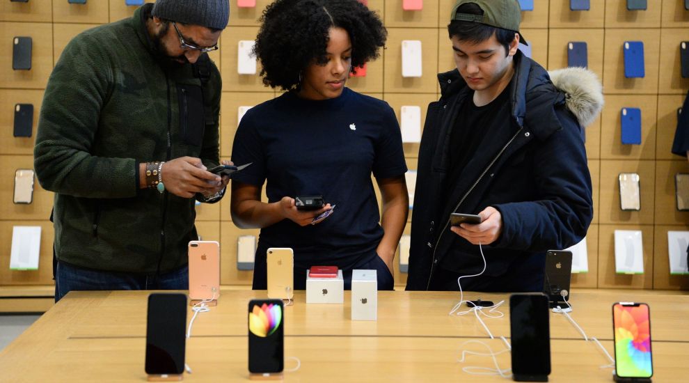 News of the iPhone’s death greatly exaggerated, analysts say