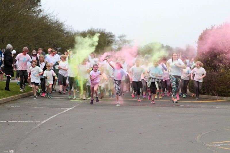 Colourful running for charity