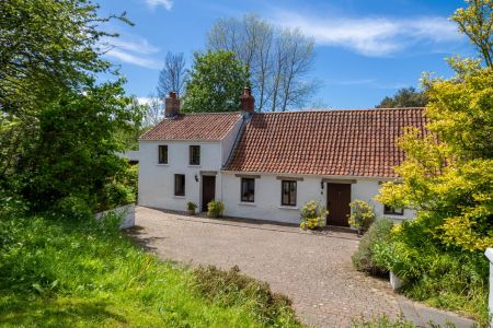 Beaumont Cottage [lma220397] 