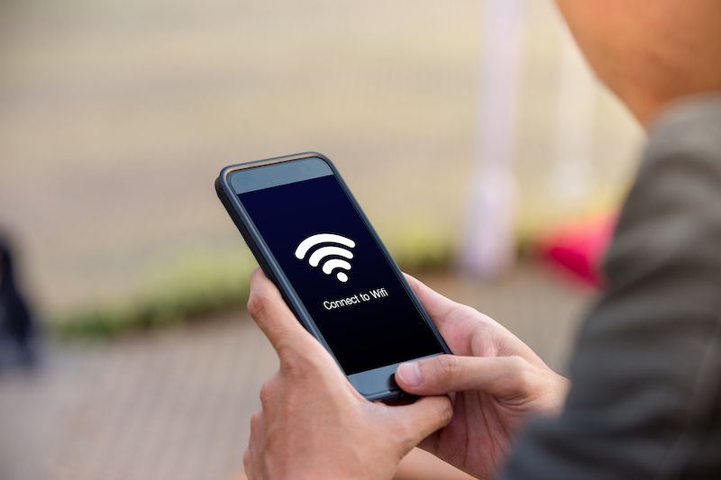 Broadband issues leave customers without Wi-fi