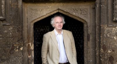 Sir Philip Pullman calls for action to stop ‘damaging’ ebook piracy