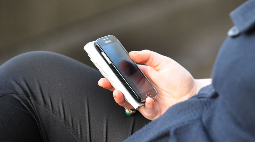 Mobile coverage still limited in many rural areas, says watchdog